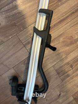 Audi TW6. 8T0071128 Roof Mounted Cycle/Bike Carrier Genuine Audi 8T0.071.128