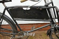 C. 1940s RALEIGH LOW GRAVITY VINTAGE BUTCHERS/ CARRIER BICYCLE