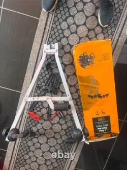 Halfords 3 Bike Tow Bar Cycle Rack, Little Used Condition, Boxed