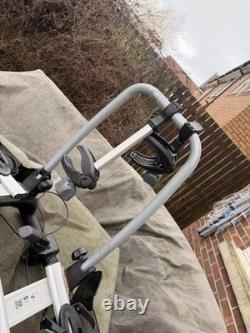 Land Rover /Range Rover Tow Bar Mounted 2 Cycle Carrier, excellent condition