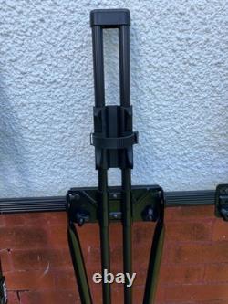 Roof rack + 4 Bike Carriers -Thule