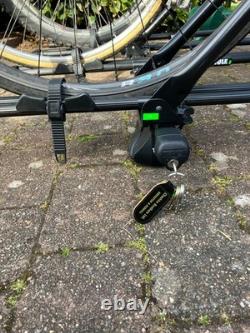 Roof rack + 4 Bike Carriers -Thule