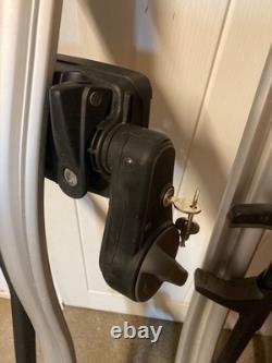 Thule 591 cycle racks, ex condition, a pair but wil separate, used a few times