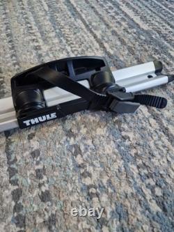 Thule 598 Proride Locking Upright roof mount Cycle Carrier Aluminium Silver