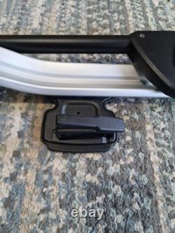 Thule 598 Proride Locking Upright roof mount Cycle Carrier Aluminium Silver