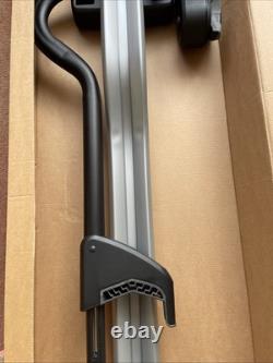 Thule 598 Silver ProRide Roof Mount Cycle / Bike Carrier (Thule Expert 298)
