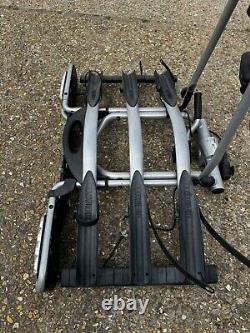 Thule Compact Towbar Mounted 3 Bicycle Carrier With Lights