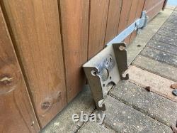 Thule Hang On 4 Bike Cycle Carrier Rack Tow Bar