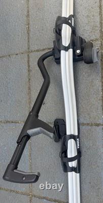 Thule ProRide 591 roof-mounted cycle carrier
