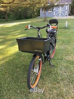 WorkCycles Gr8 Transport Bicycle with long rear carrier